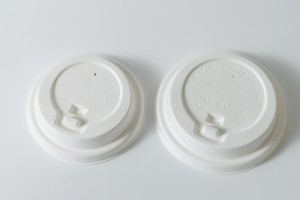 Couvercles de tasse à café pliables en bagasse de 80 mm pour boisson chaude