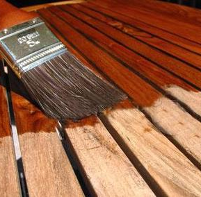 UV curable modifisearre epoksy acrylate hars wurdt faak brûkt op it mêd fan hout, inket en plestik spuiten.