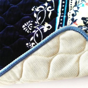 Ou rwarm Custom Islamic Travel Foldable Padded Velvet Thick Rug Muslim Prayer Mat Turkish Gift Set