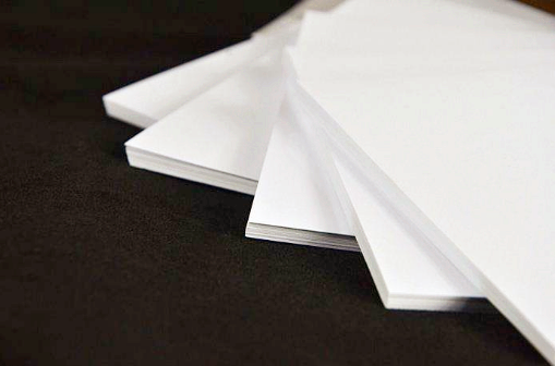 A influencia da estabilidade de expansión do papel