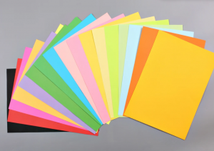 Selvklæbende farvepapir af høj kvalitet