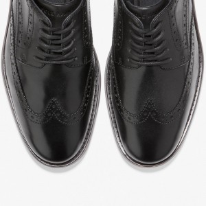 Sapatos masculinos pretos de couro puro antirrugas com cordões