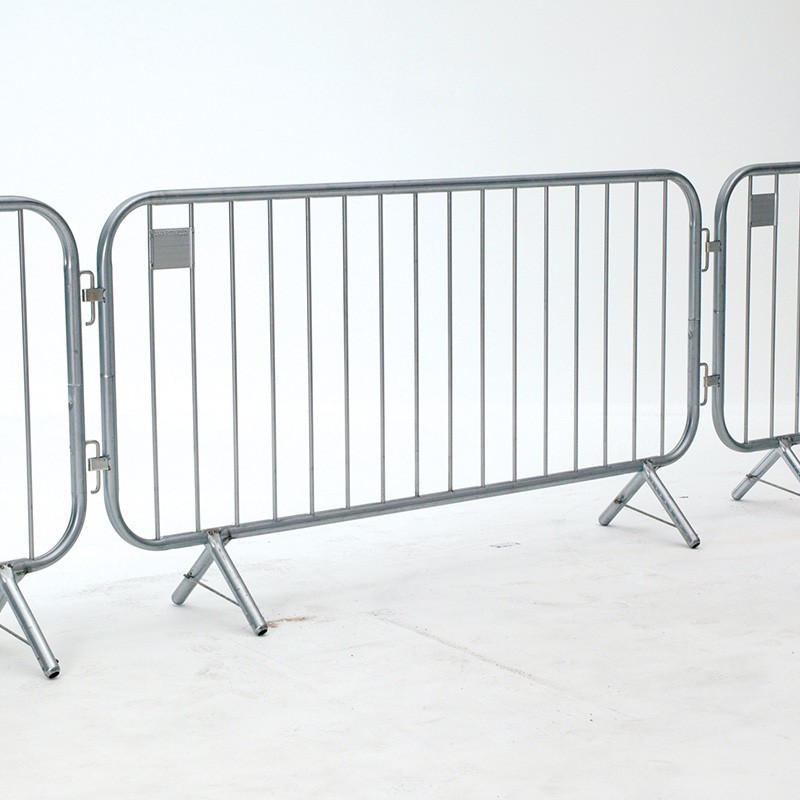 High Quality Crowd Control Barrier lan Steel Material BS Standard Hot Galvanized Police Crowd Control Pagar