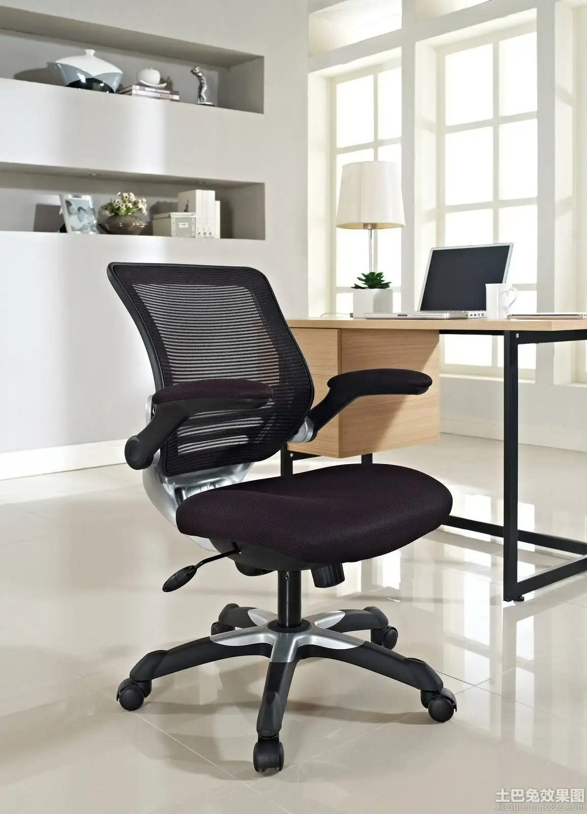 Konstrukce a typy kancelářských židlí