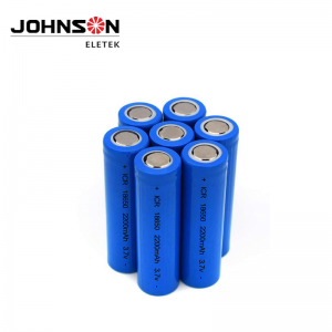 Най-евтината фабрична поръчка на едро 18650 батерия 3.7V 2200mAh малък вентилатор електрическа играчка кола батерия цилиндрично зареждане литиево-йонни батерии