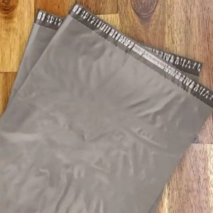 Maliit hanggang Malaking Sukat Strong Self Seal Waterproof Shipping Bags Recycled Grey Postal Mailing Bags