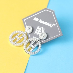 Simple atmosphere personalized earring