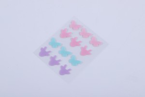 FlutterFree: parches de mariposas para un cuidado suave y eficaz del acné