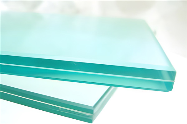 PVB laminated glass for safety insulation and noise reduction