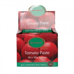 Tomato paste or sauce in flat sachets (pillow sachets)