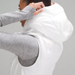Women Short Mini-Diamond Quilt Vest Lightweight Extended Shoulder Patch Pockets 100% Polyester