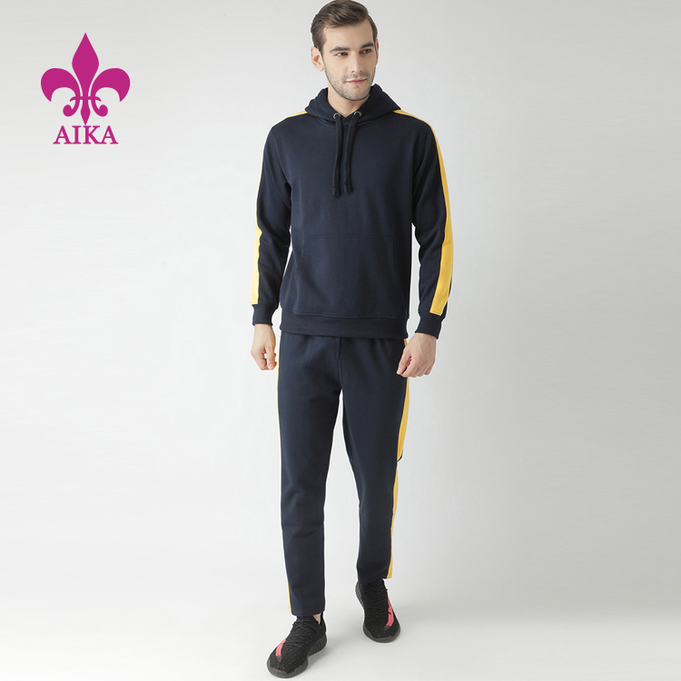 Wholesale Custom High Quality Newest Popular Running Striped Sport tracksuits for men