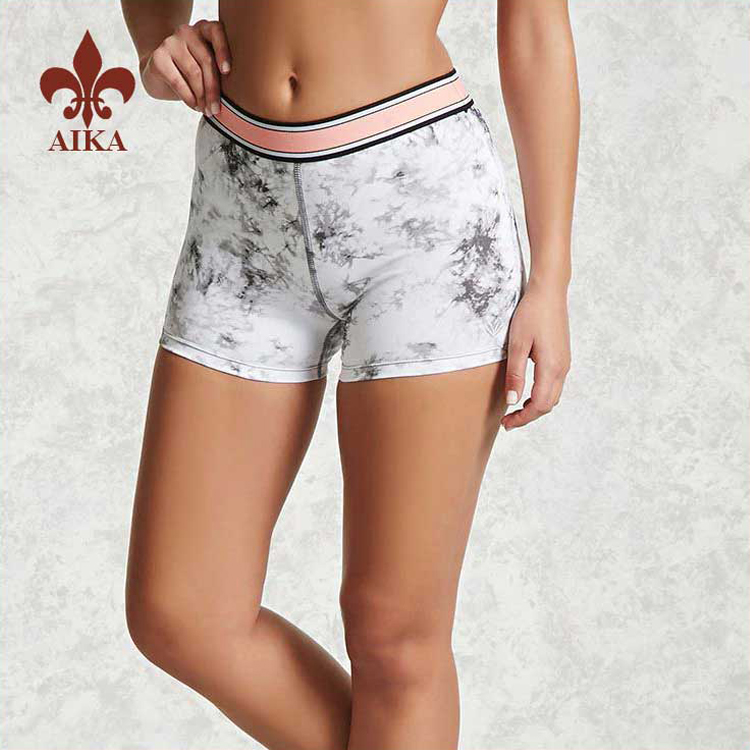 Best selling Custom Digital printing Dry fit women fitness yoga shorts wholesale
