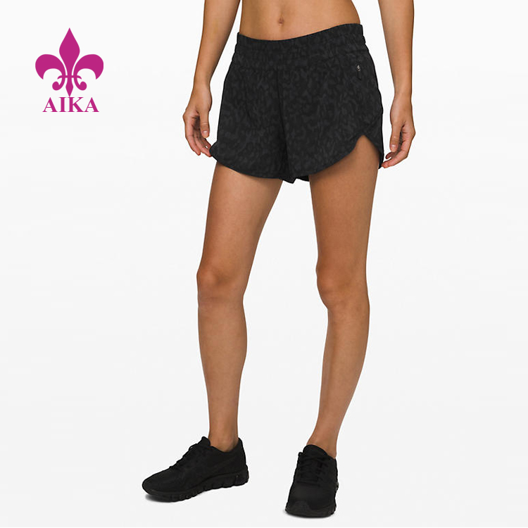 Wholesale Custom Sports Wear Lightweight Breathable Gym Tracker V Women Shorts