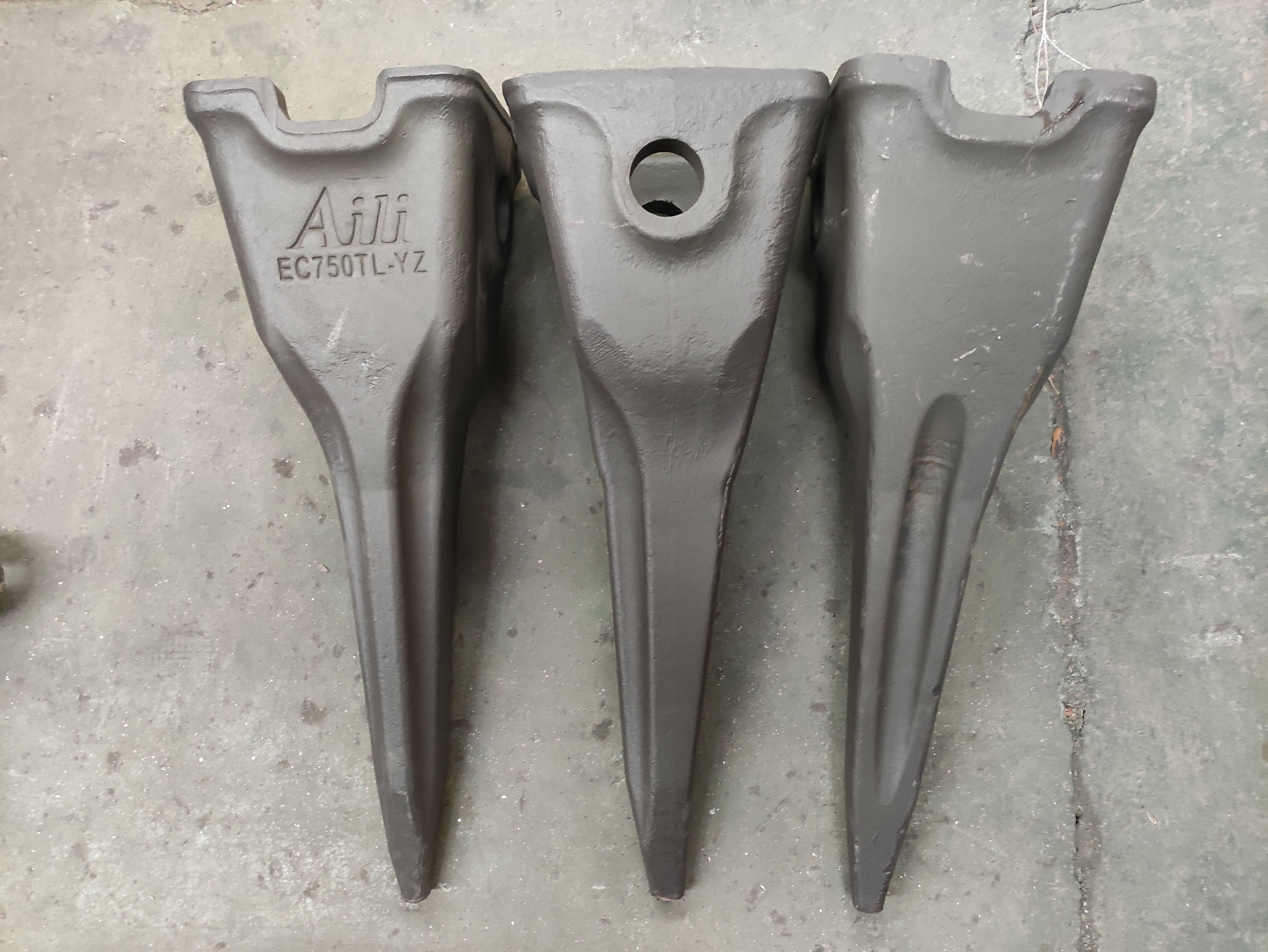 Forging EC750TL-YZ Tooth-Excavator bucket tooth for mining