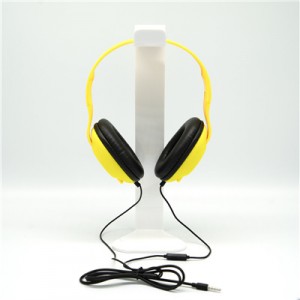 Wired Over-Ear Headphones with Noise-Cancelling Ear Cups – Block Out Distractions for Immersive Audio Experience