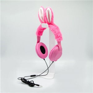 Playful Vibes: Cute Plush Ear Headphones for Fashionable Music Lovers