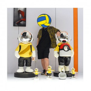 New Design new style Spaceman Sculpture Astronaut Statue Sculpture for shopping mall store decoration