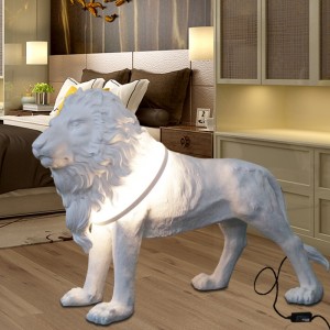 Living Room Decorative Fiberglass Lion with LED Sculpture