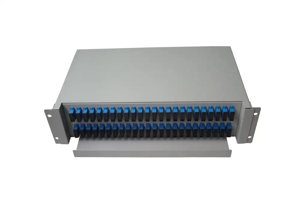 Panel de conexión de fibra óptica de caja de acero laminado en frío de 19” y 24 puertos