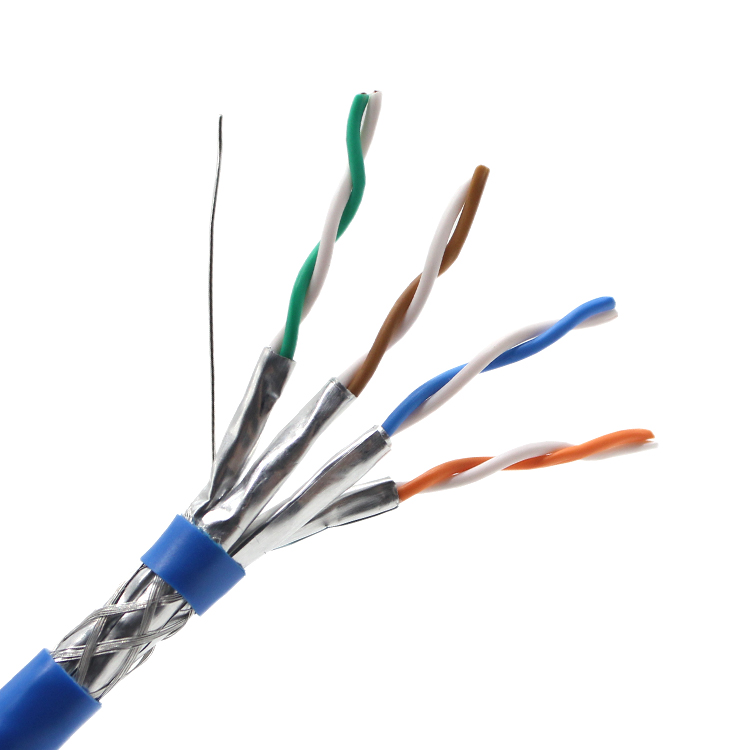 Cable Ethernet a granel CAT7, 10G de cobre sólido S / FTP CMR con doble blindaje para interiores, 23 AWG 1000FT