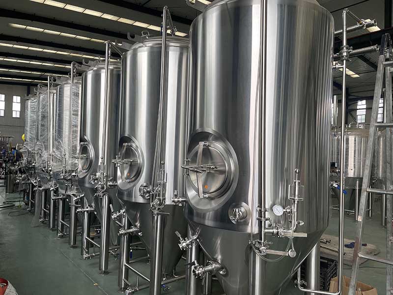 Serbatoio di fermentazione del birrificio Bolivia da 3000 litri