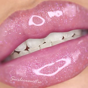wholesale lipgloss custom logo pigment lip gloss labels organic lip gloss base cosmetic