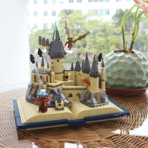 727 pcs Block Castle Book Toy Set, Medieval Modular House, STEM Building Toys Creative Play Set Gift for Kids Aged 6-12