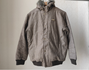 China Aathava Garments Manufacturers - The herringbone wool padded jacket with hood for man – Anbzeng