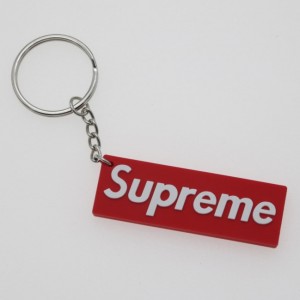 I-Wholesale Cheap Custom Superme 2D PVC Keychain