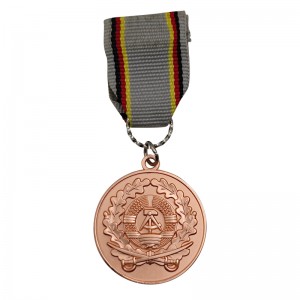 Personnaliséiert replizéiert all Zorte vu militäresche Medaillen an iergendenger Form, Logo, Bändchen Uschloss
