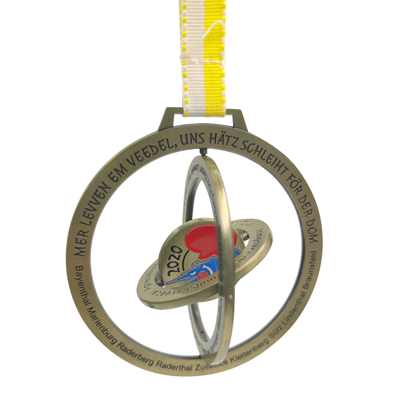 Customized high quality spinning,sliding medals with compound technology