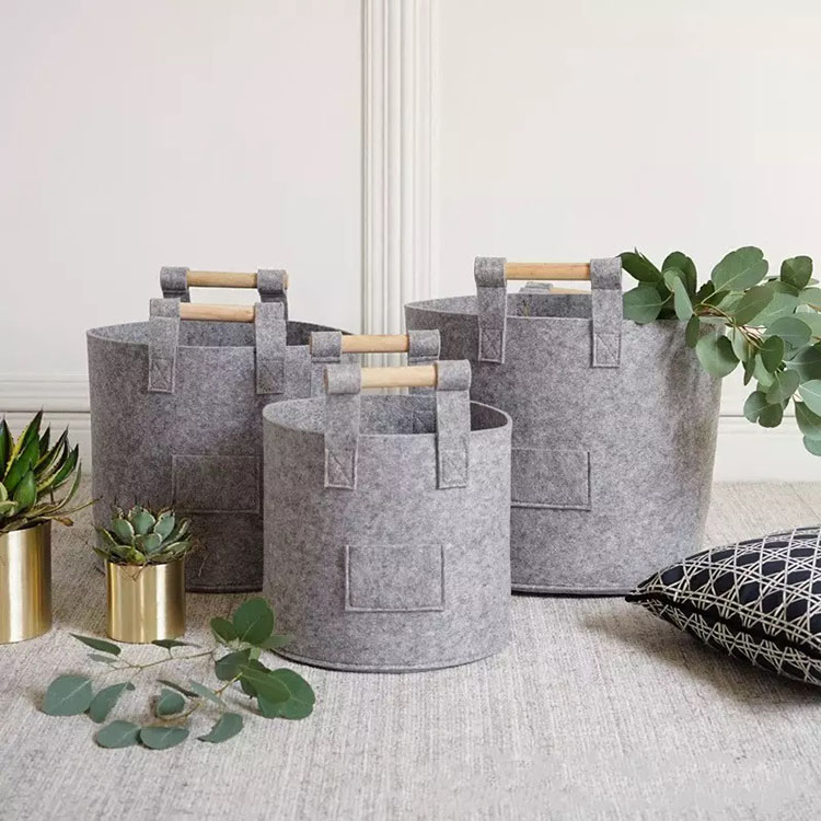 Manufactur standard Square Felt Coasters - felt Dirty laundry basket sundries storage bin with wood handle – Renshang