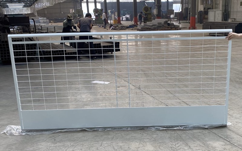 Lightweight and rugged edge protection barriers from APAC