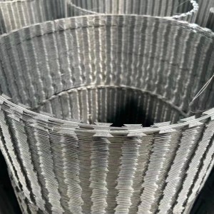 Razor Barbed Wire Fence Hot Dipped Galvanized Barbed Wire