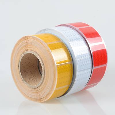 Factory Price For Dot Reflective Tape For Trailers - AT™  DIAMOND GRADE  ™ SEGMENTED   CONSPICUITY  VEHICLE  MARKING SERIES  , RT5700, 51 mm x 50 m – XINLIYUAN