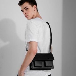 Custom Black Smooth Leather Mens Utility Shoulder Messenger Bag Manufacturer