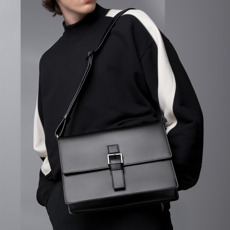Fastline Messenger Bag Aerogram Leather Designer Luxury Men Cross