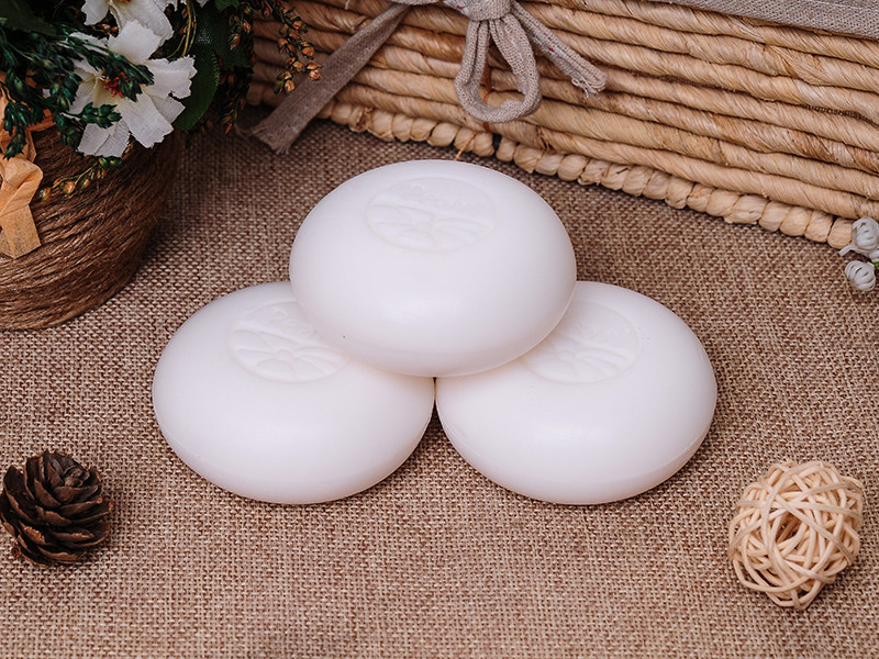 Wholesale Discount Natural Laundry Soap - 100g pearl soap, face body whitening soap – Baiyun