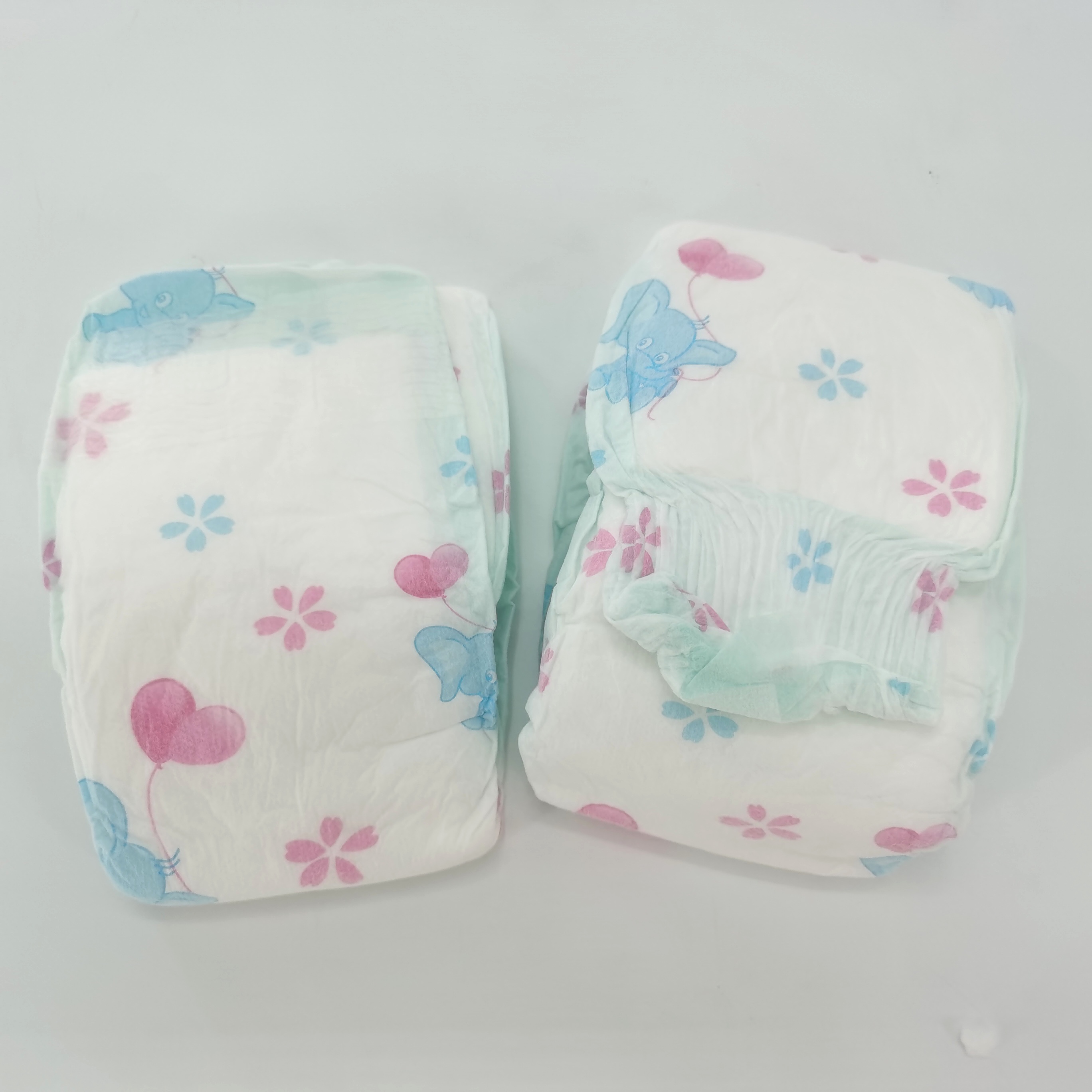 New Fashion Design for Still In Diapers - High absorbency Disposable Breathable BabyDiaper japan sap – Ensha