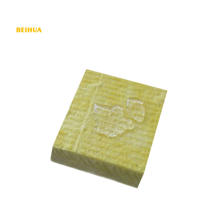 How to clean glass wool on the body when installing glass wool products?