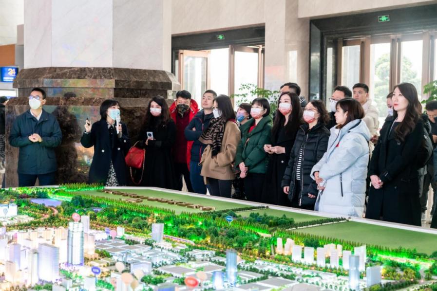 Beoka Menyambut Kunjungan dan Pertukaran dari kelas EMBA ke-157 Sekolah Manajemen Guanghua, Universitas Peking