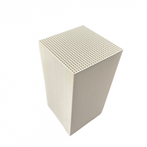 Square shape cordierite honeycomb ceramic accumulator