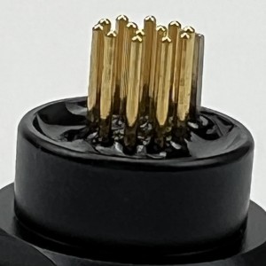 New design for more small and mini-connector for military and ultra-light connector