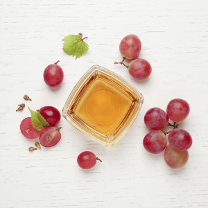 Чиста олія виноградних кісточок холодного віджиму
