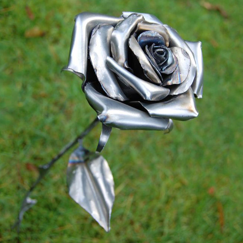 stainless steel flowers sculpture