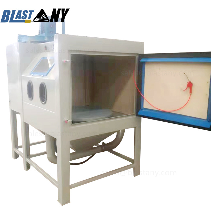 Sandblasting cabinet with customized according to customer requirements