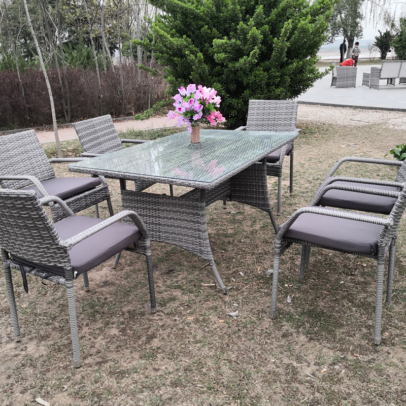 Obdĺžniková vonkajšia jedálenská súprava záhradné ratanové jedálenské stoličky Najlepší obrázok