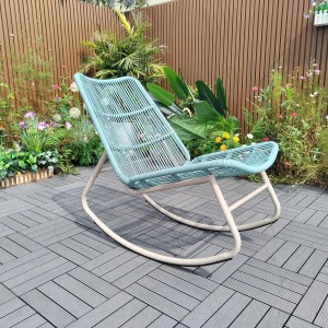 Mėlyno polirotango sodo supama kėdė