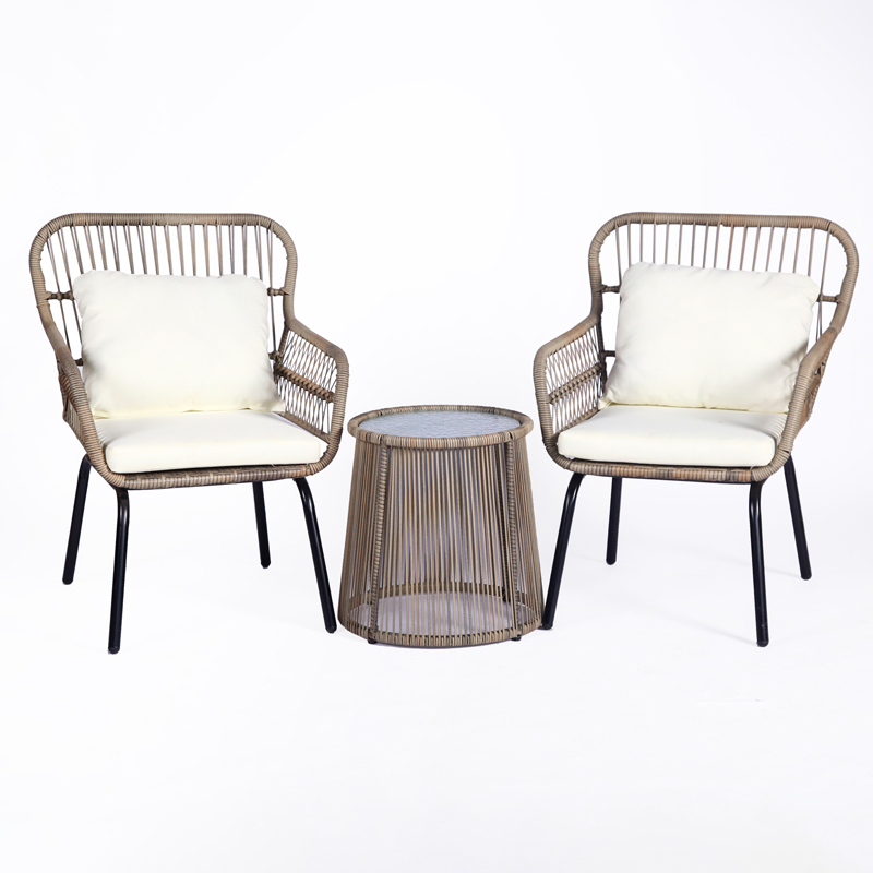 Rattan-Patio-Chair-and-Table-set-in-beige-color-for-Balcony-and-Porch1